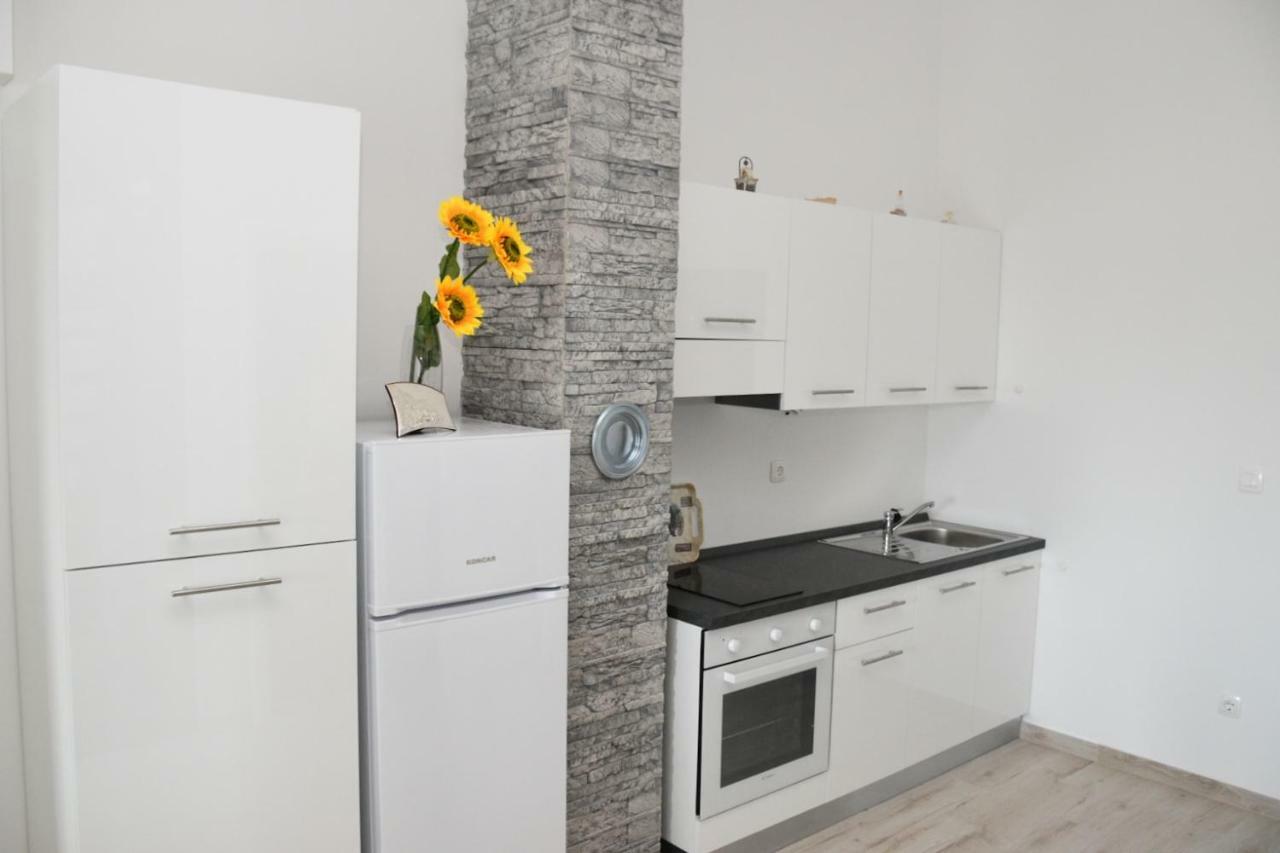 Apartmani Niko 扎达尔 外观 照片